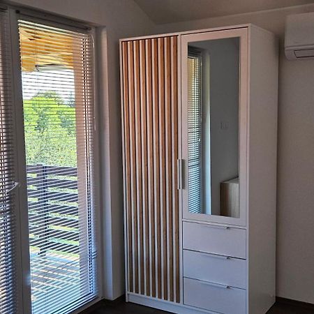 Apartman M&M Duga Resa Esterno foto